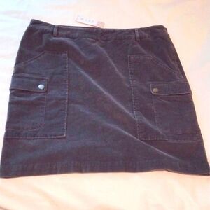 209 wst stretch corduroy cargo skirt  NWT  Size 16